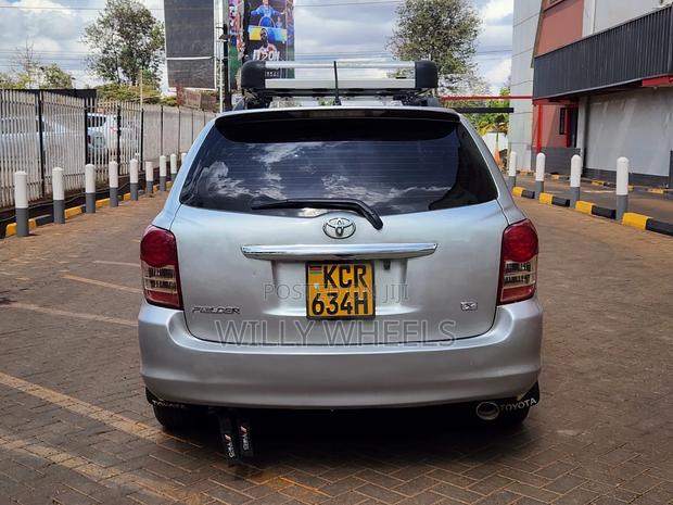 Toyota Corolla Fielder 1.5 Petrol FWD 2011 Silver