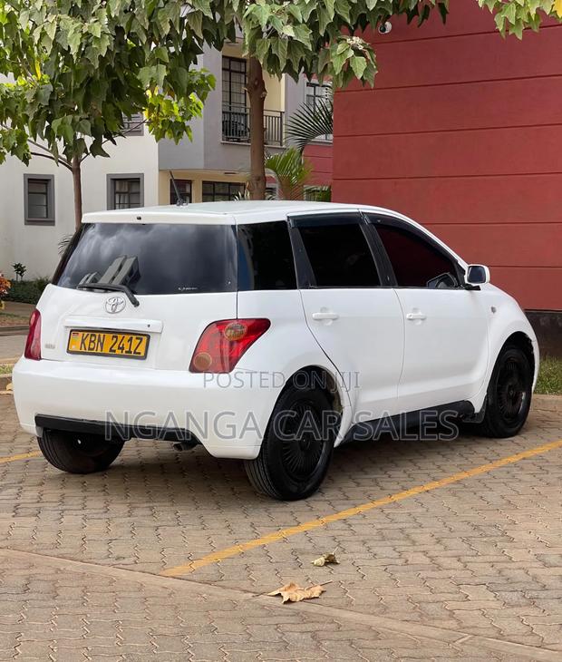 Toyota IST 2006 White