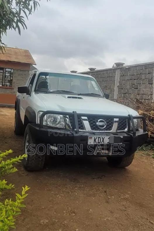 Nissan Patrol 2016 White