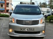 Toyota Noah 2013 Silver for sale