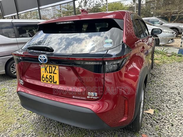 Toyota Yaris Cross 1.5 Hybrid AWD 2020 Burgundy