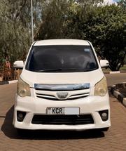 Toyota Noah 2011 White for sale