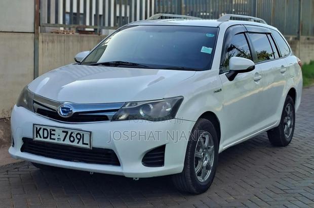 Toyota Corolla Fielder 2014 White