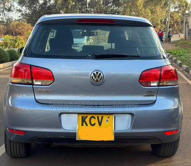 Volkswagen Golf 2012 Blue