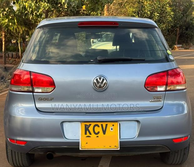 Volkswagen Golf 2012 Blue