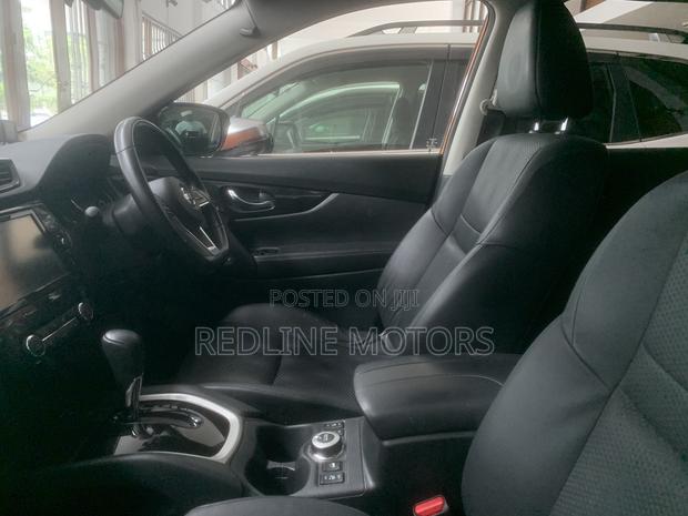 Nissan X-Trail 2.0 Petrol AWD 2018 Orange