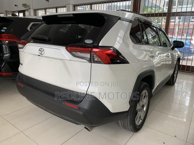 Toyota RAV4 Limited AWD 2020 White