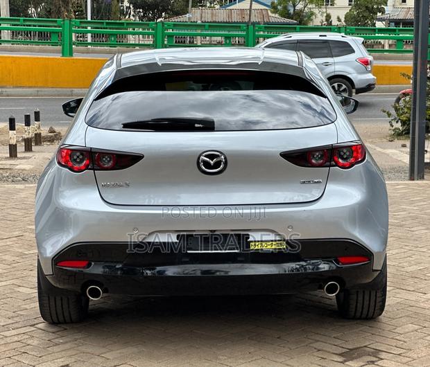 Mazda 3 2019 Silver