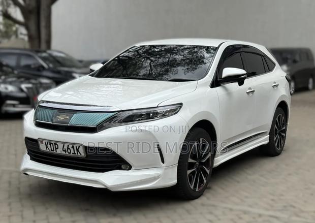 Toyota Harrier 2.0 2018 Pearl