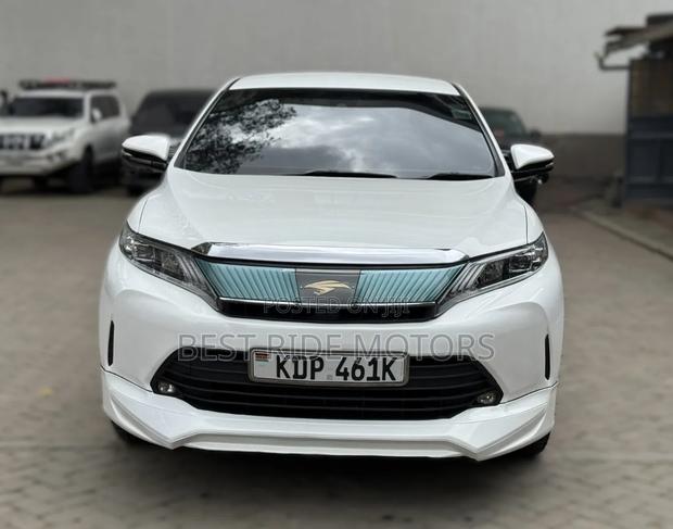 Toyota Harrier 2.0 2018 Pearl