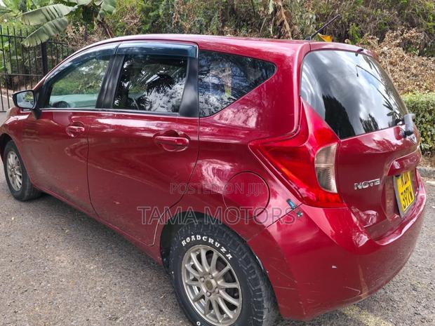Nissan Note 2015 Burgundy