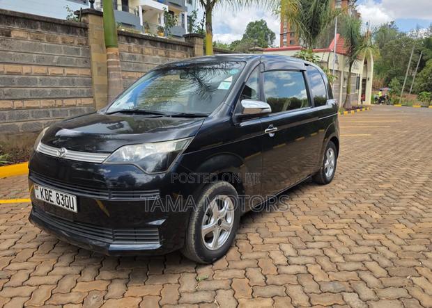 Toyota Spade 2014 Black