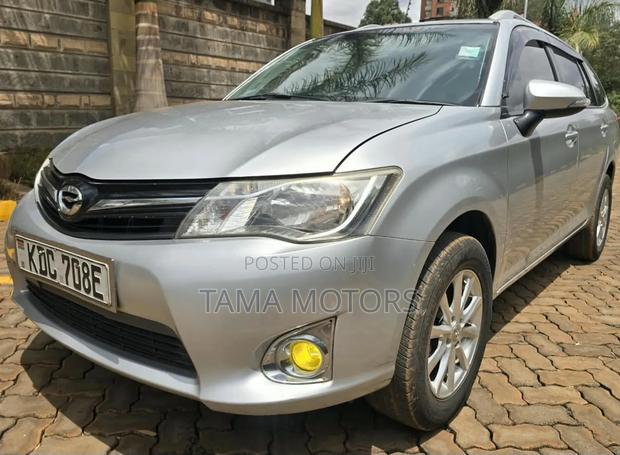 Toyota Corolla Fielder 2014 Silver