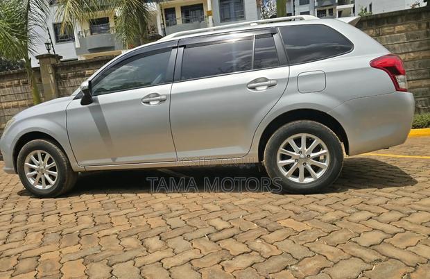 Toyota Corolla Fielder 2014 Silver