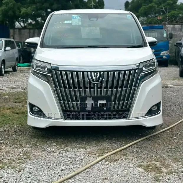 Toyota Esquire 2019 White