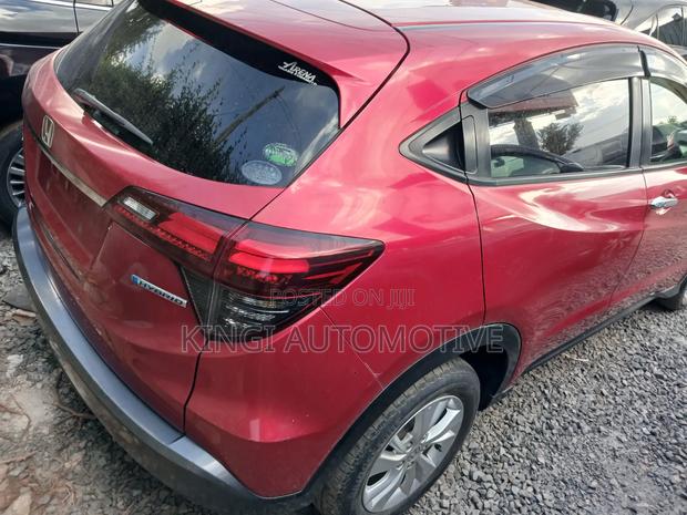 Honda Vezel 2019 Red