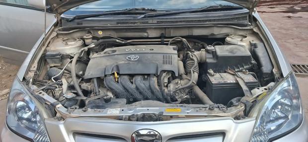 Toyota Allex 2005 Silver