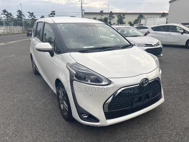 Toyota Sienta 1.5 FWD (6-seater) 2019 Pearl
