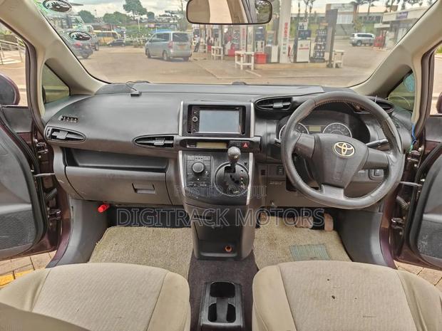 Toyota Wish 2010 Purple