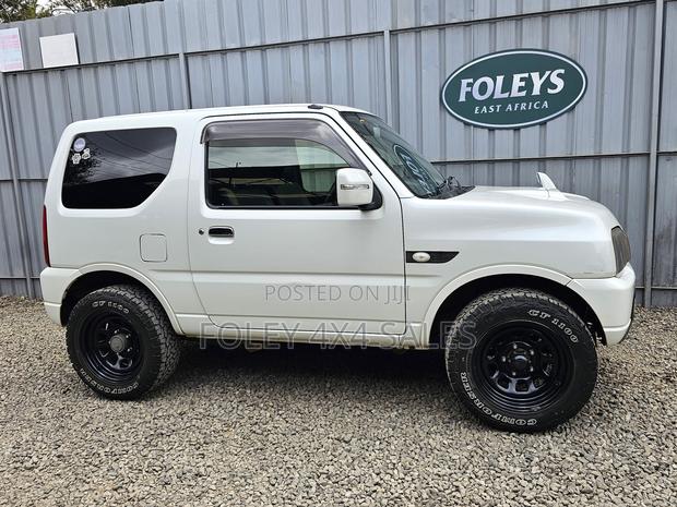 Suzuki Jimny 2016 White