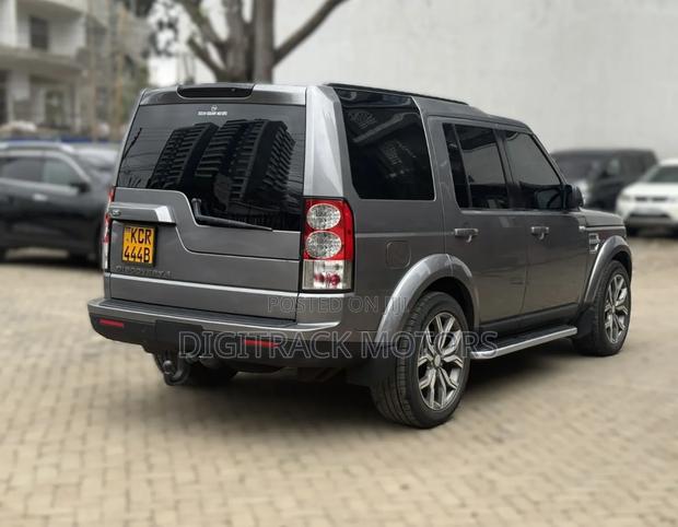 Land Rover Discovery 2011 Silver