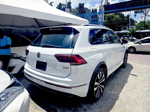 Volkswagen Tiguan 2.0T SEL Premium R-Line AWD 4MOTION 2020 Pearl