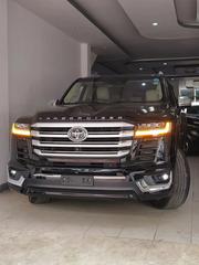 Toyota Land Cruiser LC300 2023 Black for sale