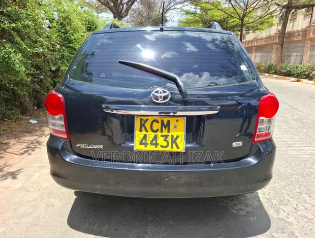 Toyota Corolla Fielder 2011 Black