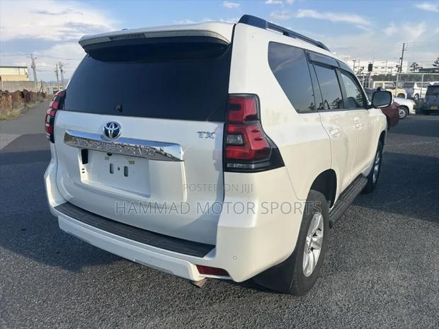 Toyota Land Cruiser Prado 2.7 2019 Pearl