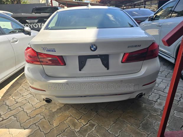 BMW 530i 2018 Pearl
