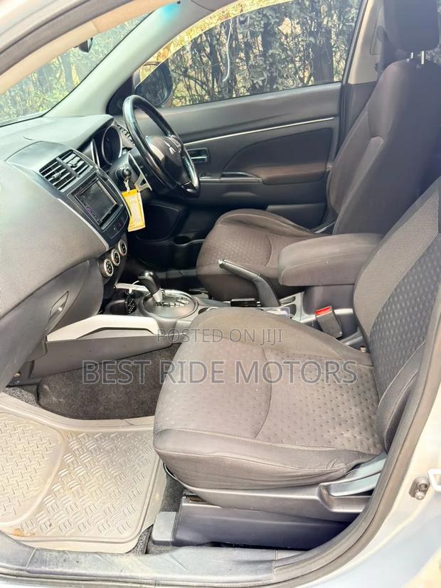 Mitsubishi RVR 2010 Silver