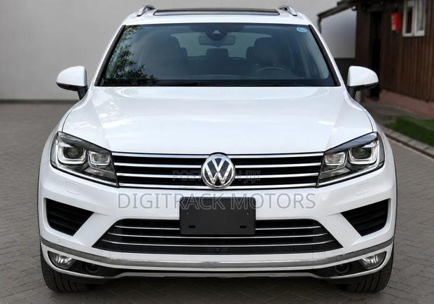 Volkswagen Touareg 2016 White