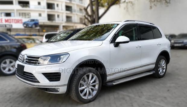 Volkswagen Touareg 2016 White