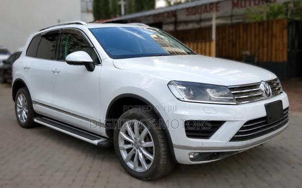 Volkswagen Touareg 2016 White