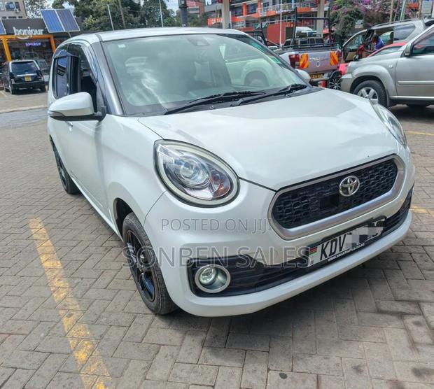 Toyota Passo 1.0 FWD 2018 White