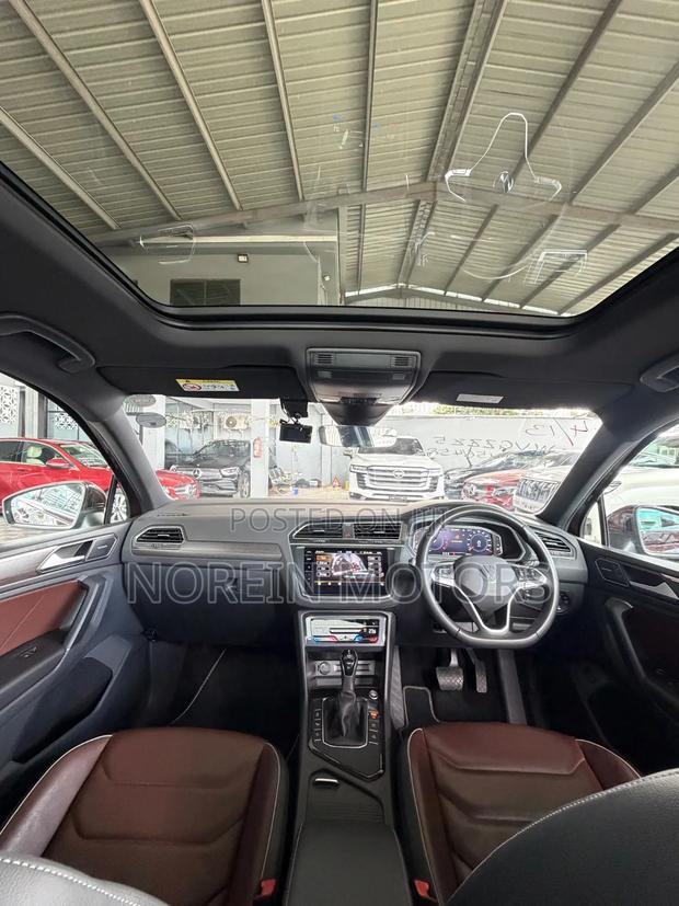 Volkswagen Tiguan 2022 Brown