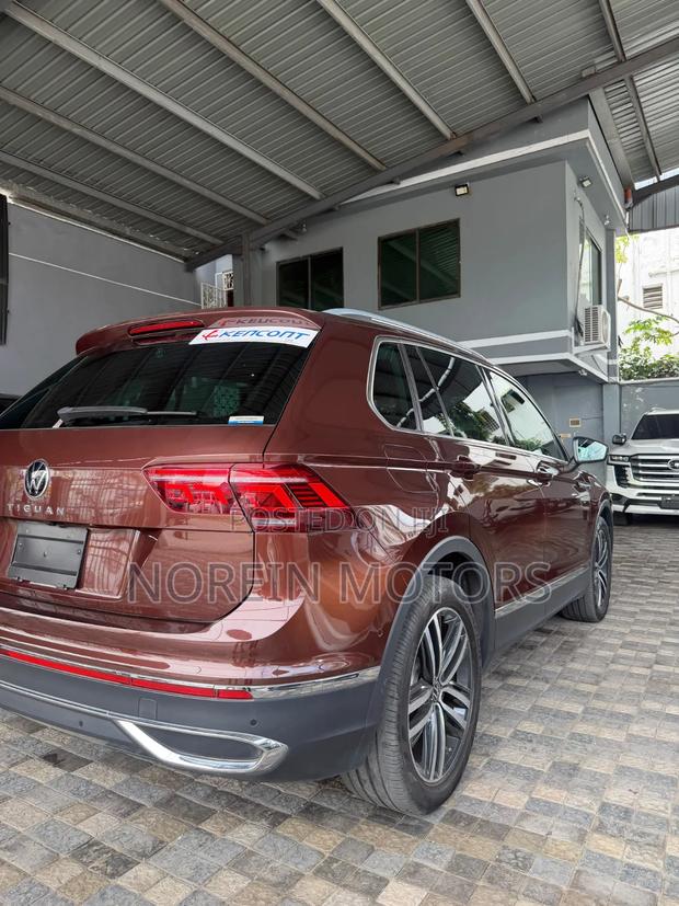 Volkswagen Tiguan 2022 Brown