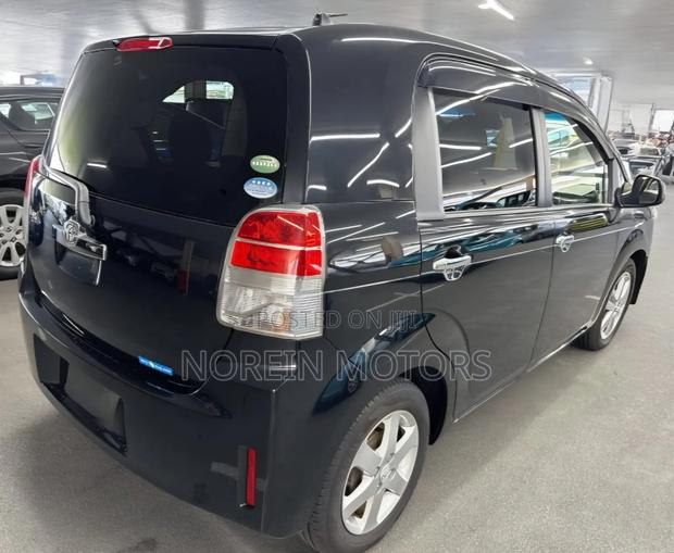 Toyota Spade 2019 Black