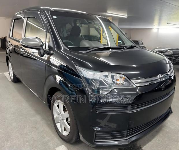 Toyota Spade 2019 Black