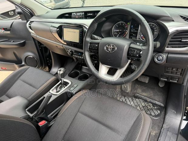 Toyota Hilux Revo Double Cab Deisel 2.4 AWD 2021 Black