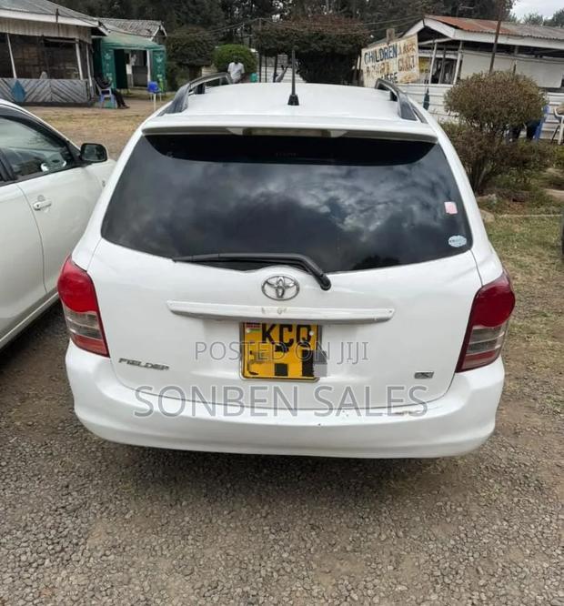 Toyota Corolla Fielder 1.5 Petrol FWD 2011 White