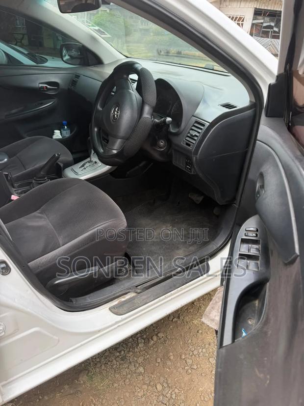 Toyota Corolla Fielder 1.5 Petrol FWD 2011 White