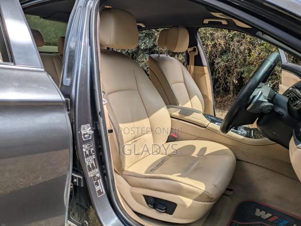 BMW 520i 2013 Gray