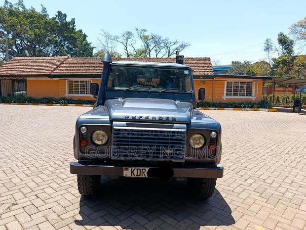 Land Rover Defender 2014 Gray