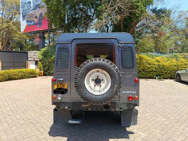 Land Rover Defender 2014 Gray