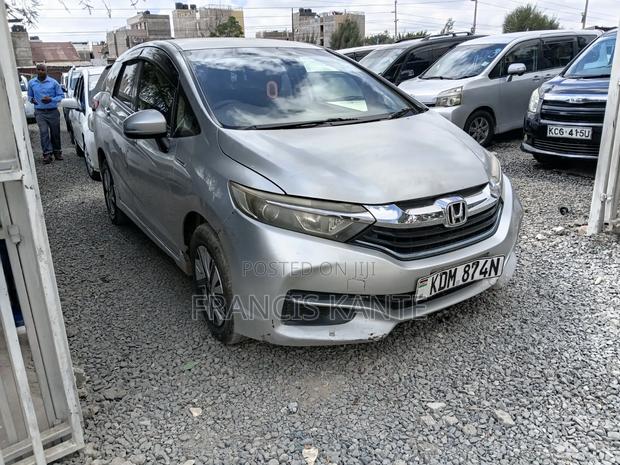 Honda Fit Shuttle 2016 Silver