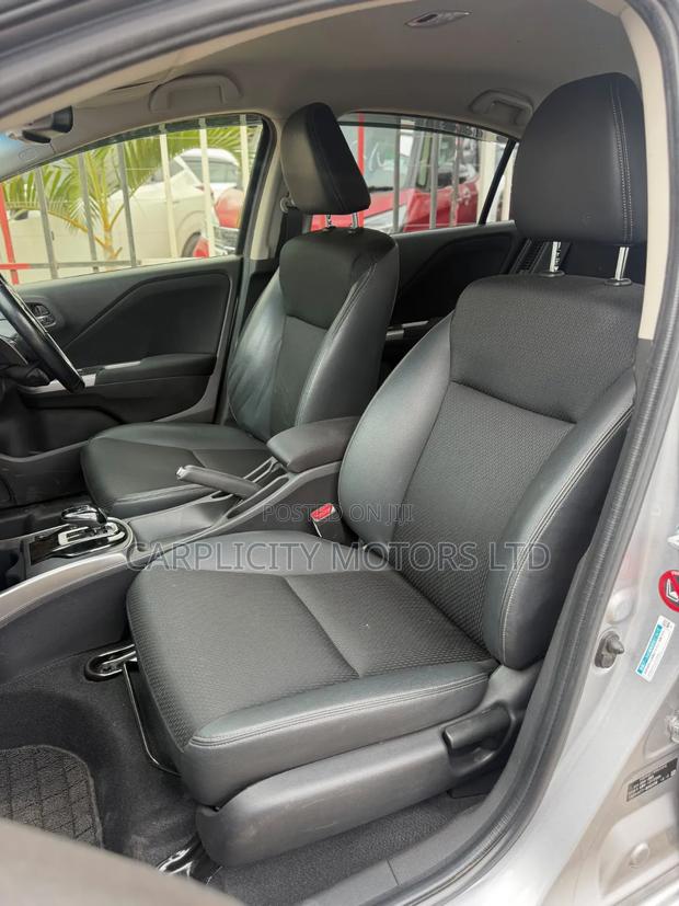 Honda Grace 1.5 Hybrid FWD 2019 Silver