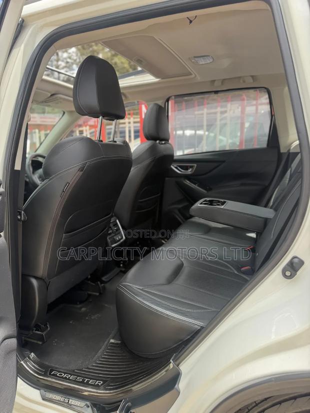Subaru Forester Touring AWD 2019 White