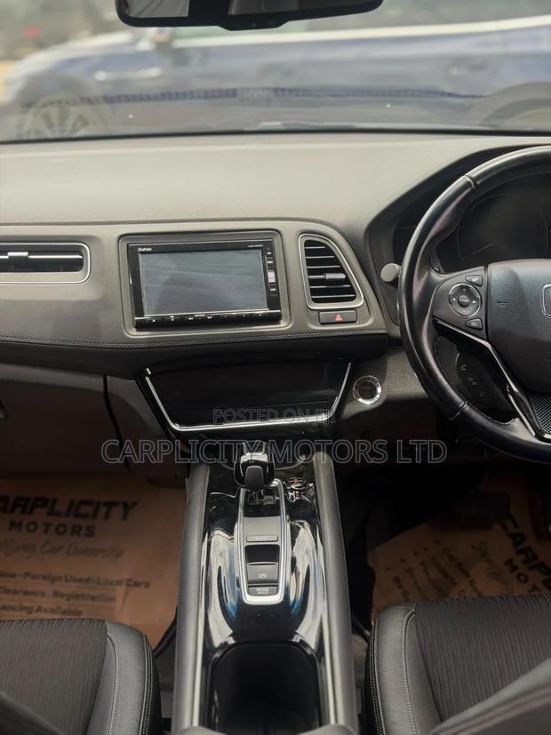 Honda Vezel 1.5 Hybrid 2WD 2019 Gray