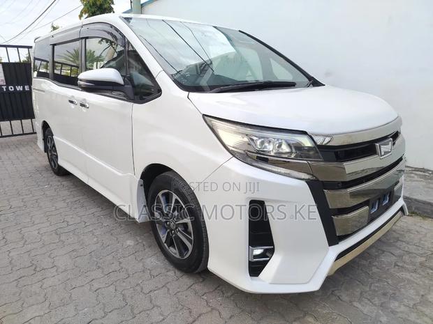 Toyota Noah 2.0 FWD (7 Seater) 2020 Pearl